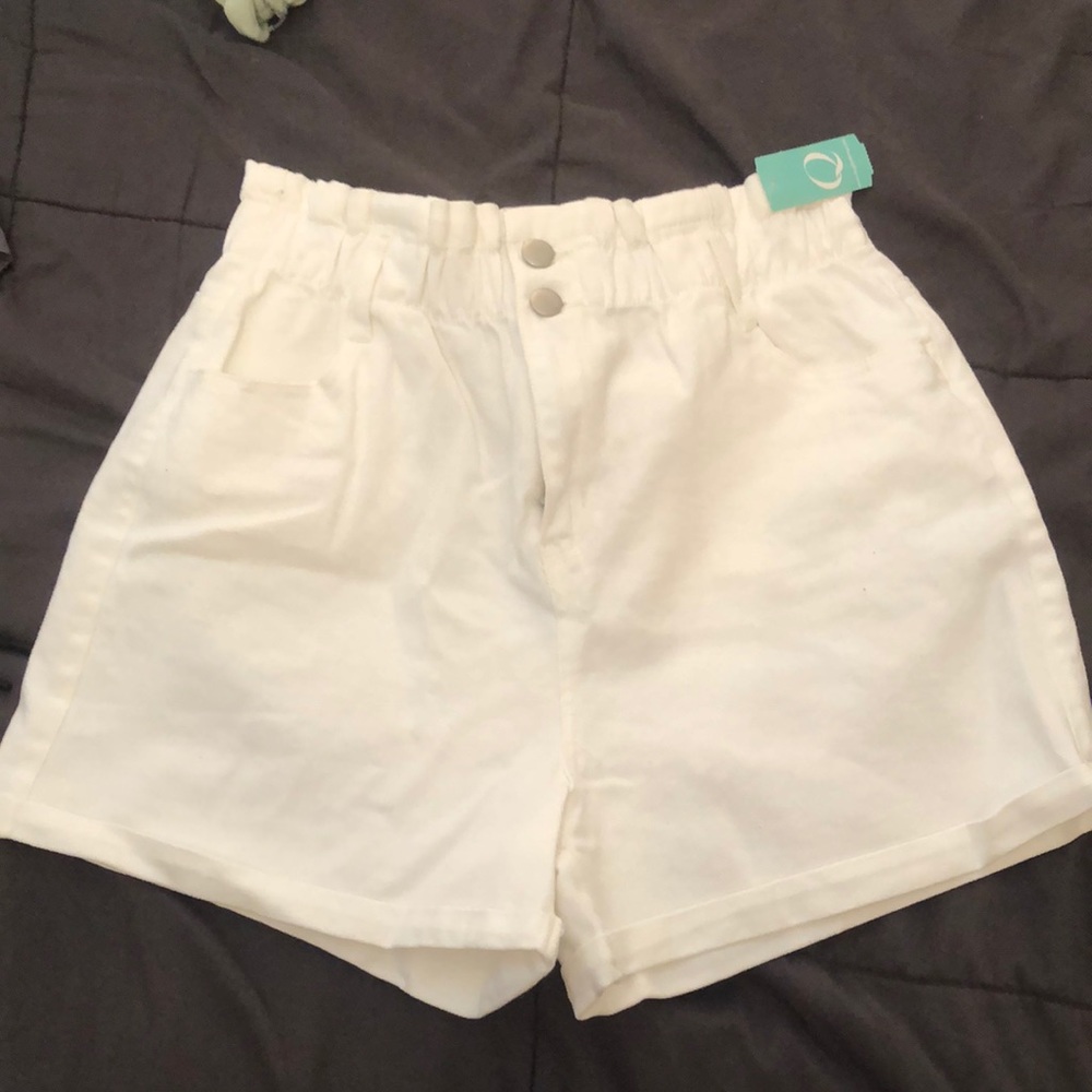 Super cute paperbag shorts